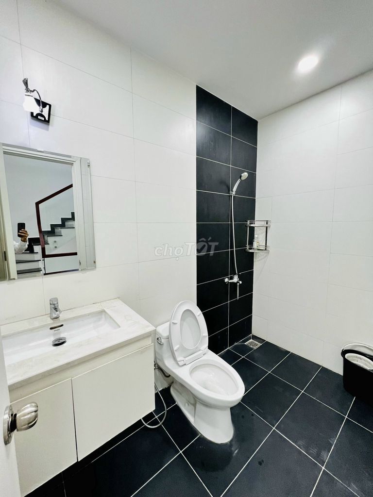 3 floors of comfortable room - Liên Phường district 9 4 bedroom - bv 24/7