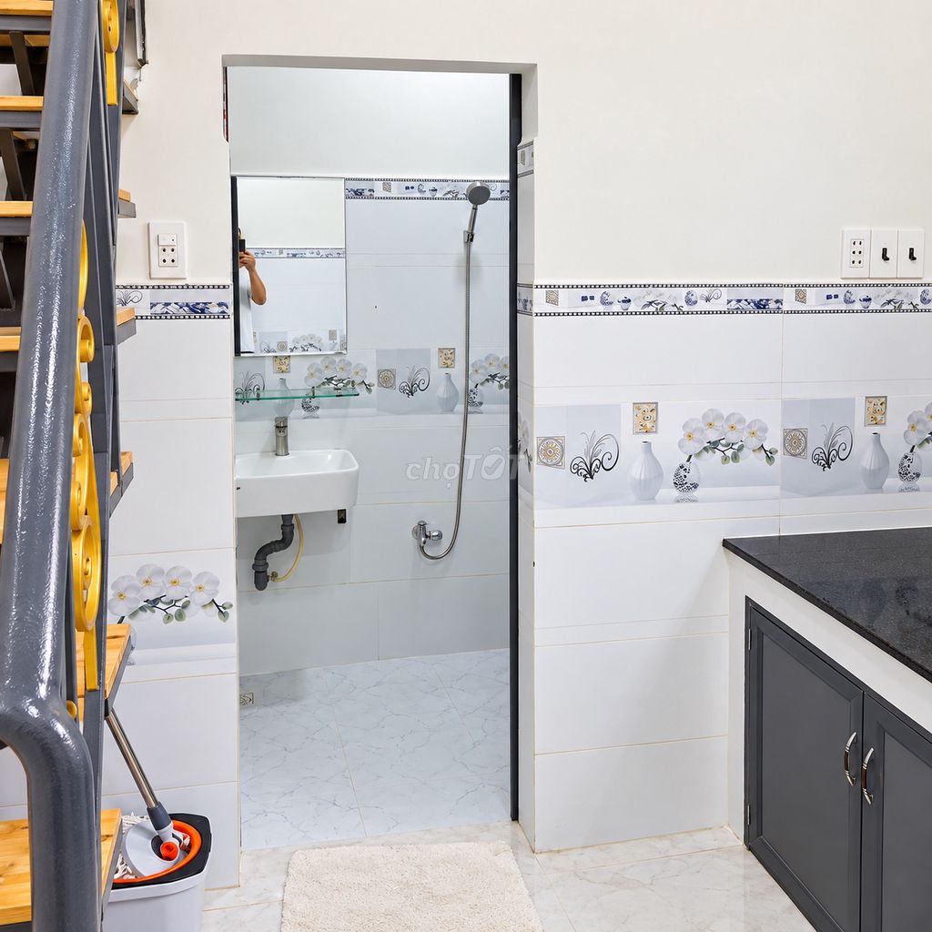 Renting two floors of Hoàng Quốc Việt, New America, District 7
