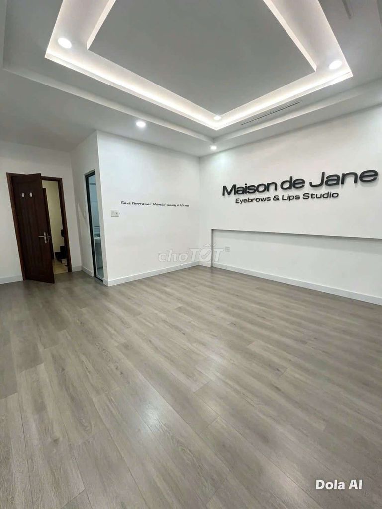 Linh Trung 220 floors - 4 bedrooms - an alley - near the bank university