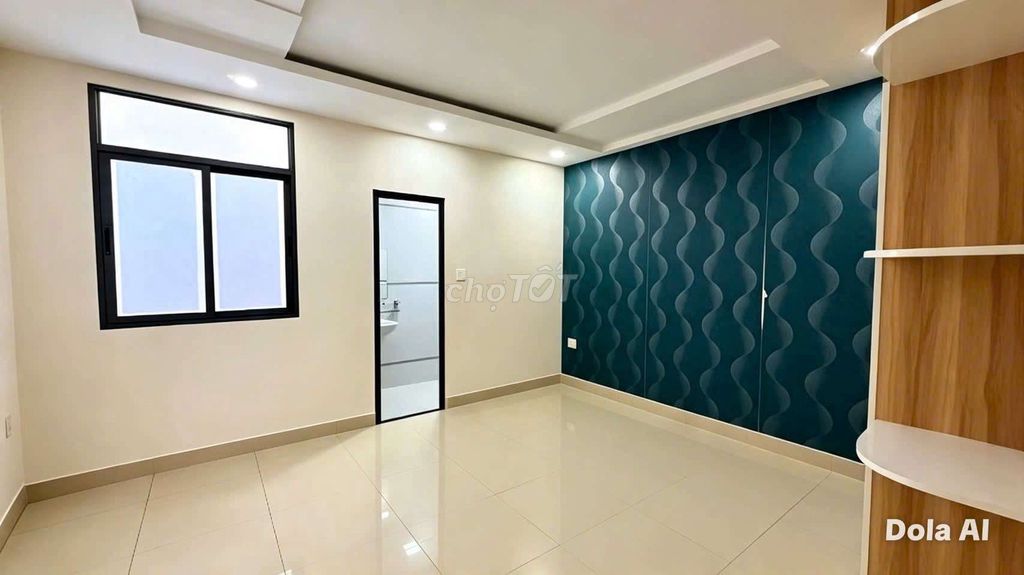 Linh Trung 220 floors - 4 bedrooms - an alley - near the bank university