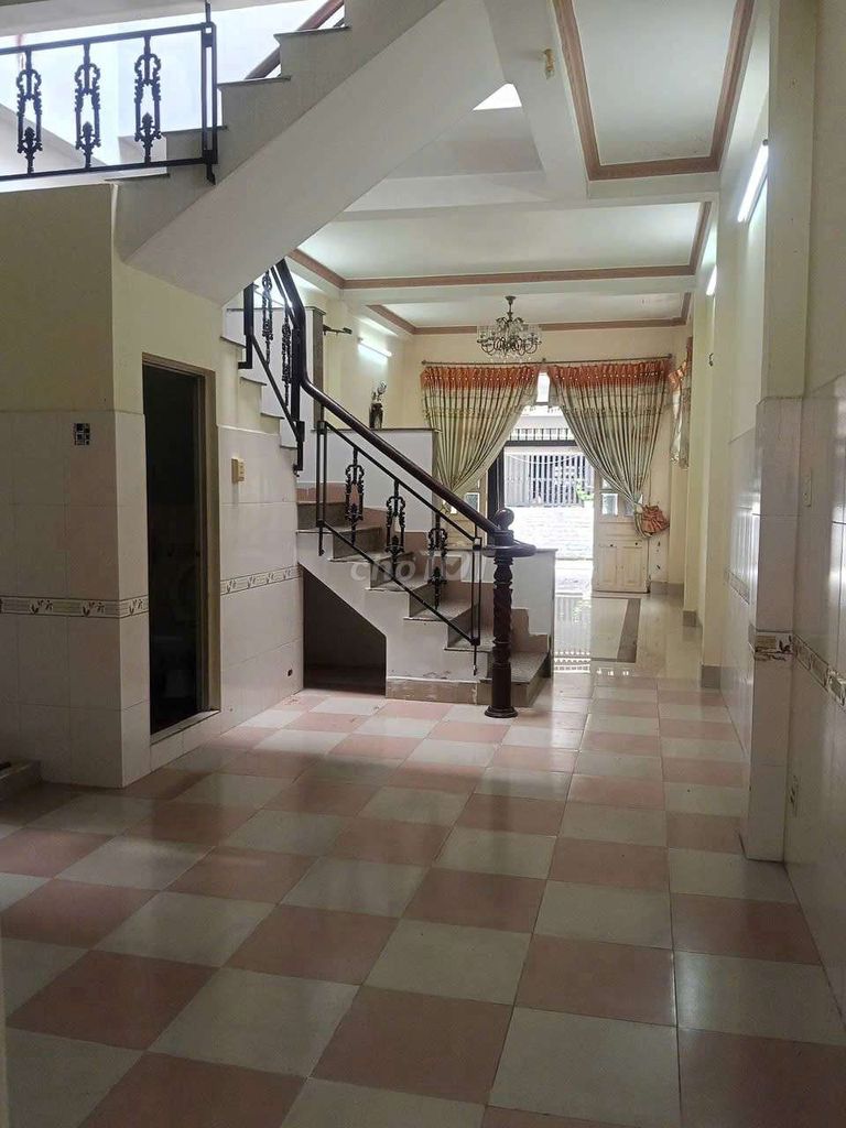 House 1 :1 3th floor bedroom 4 x27 m Hẻm 160 Đường Nguyễn Văn Quỳ