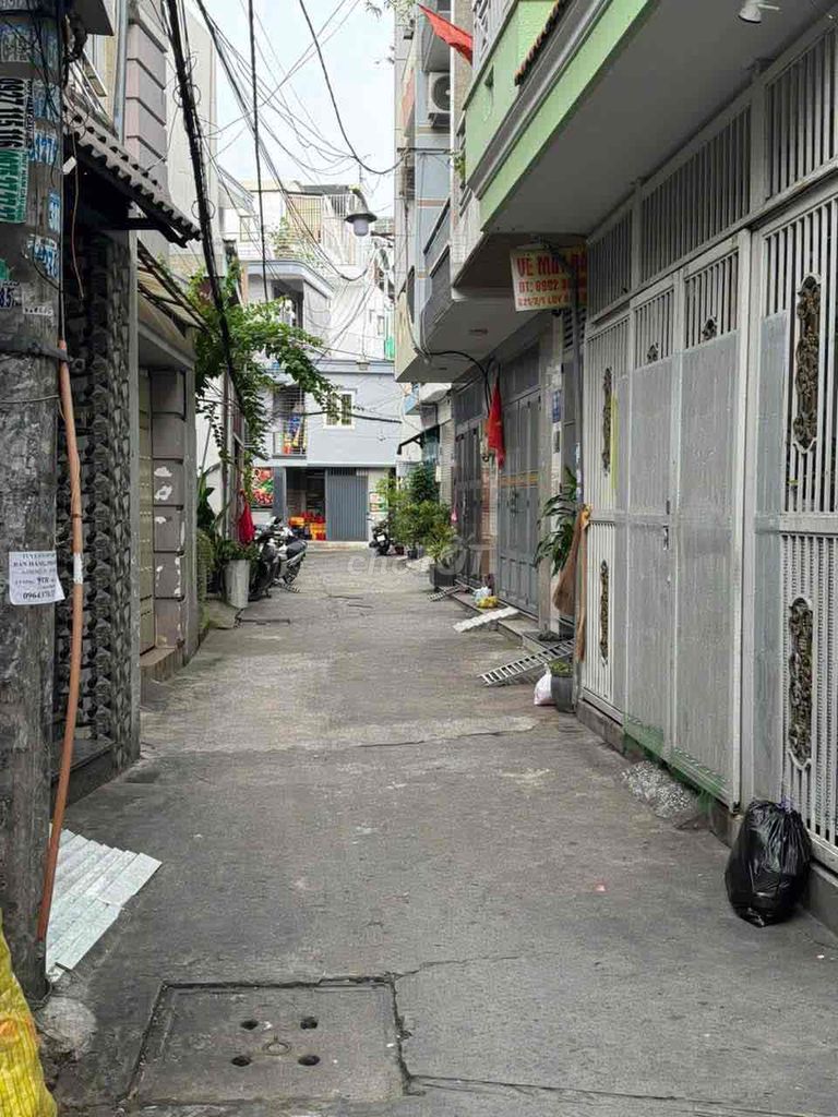 To rent the Bik Sui, 8 million, near Jade Palace.
