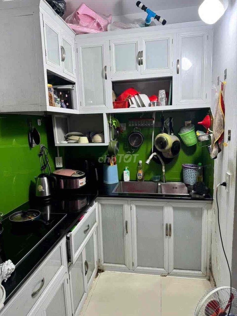 To rent the Bik Sui, 8 million, near Jade Palace.