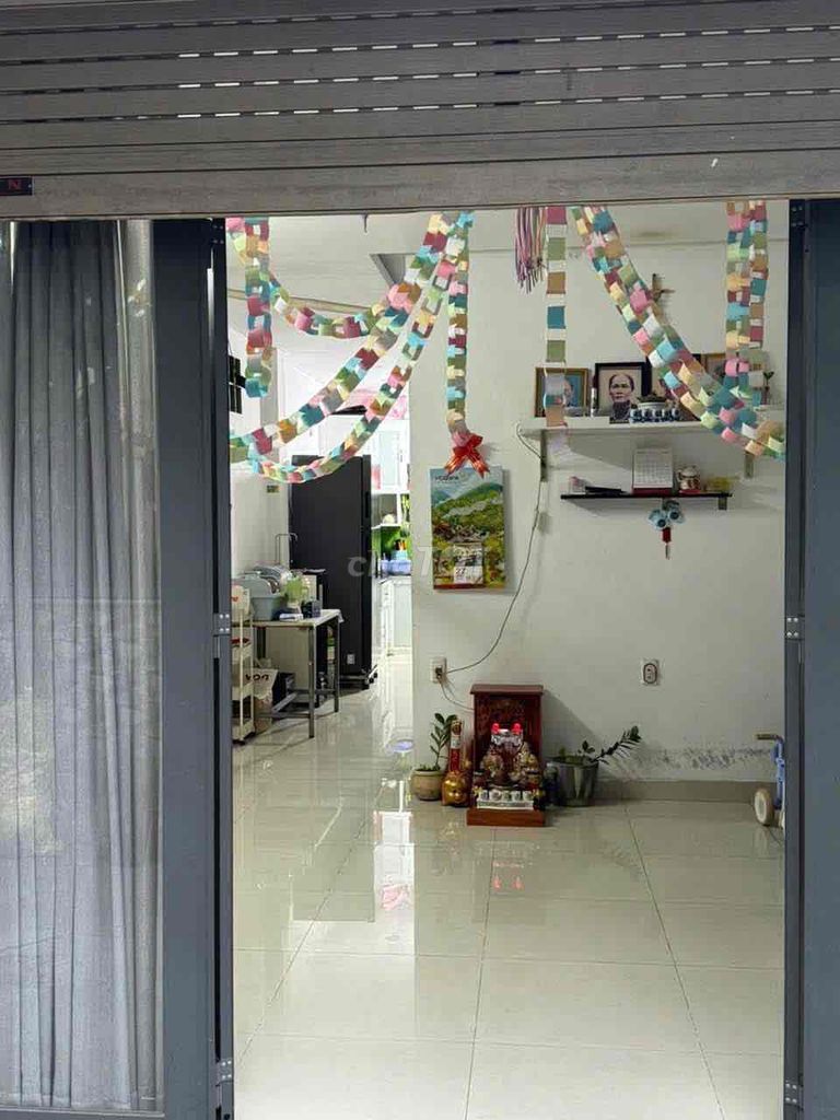 To rent the Bik Sui, 8 million, near Jade Palace.