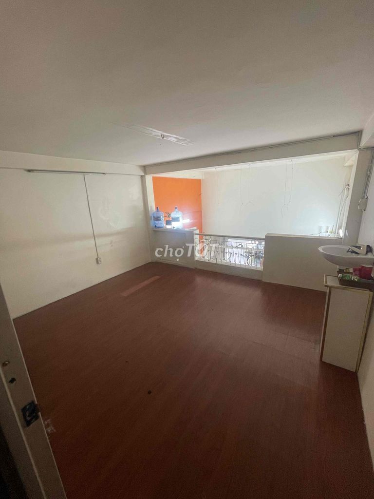 Rented house at F.13, Tân Bình. Near Etow and K300