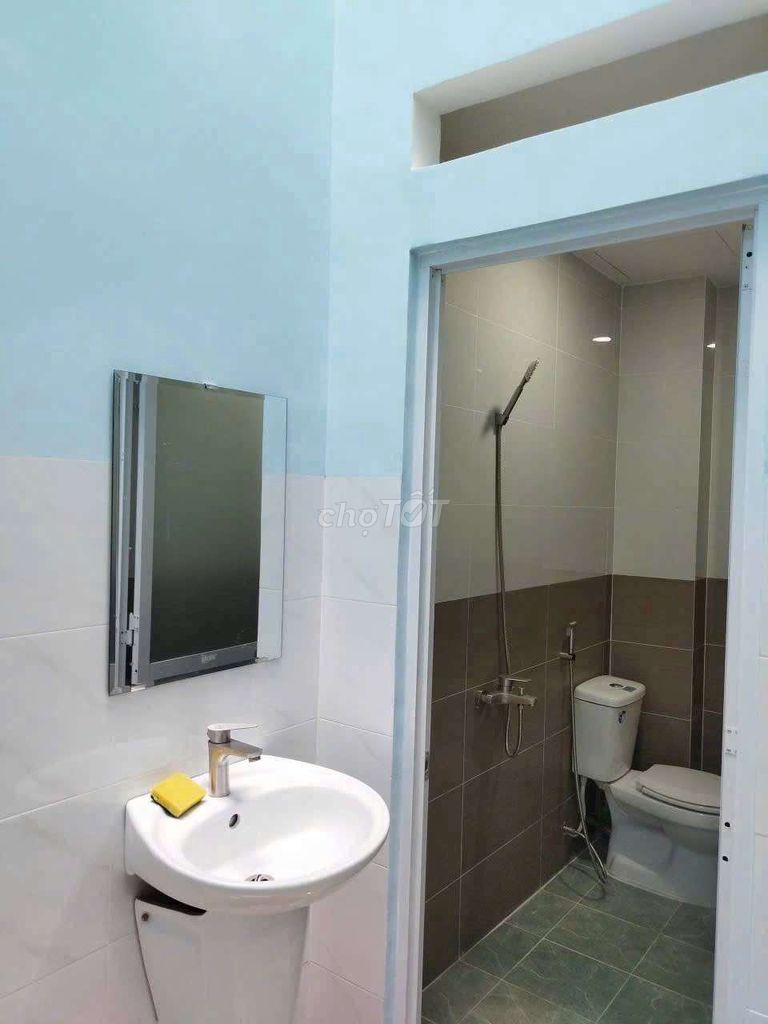 Two bedrooms. Two toilets.