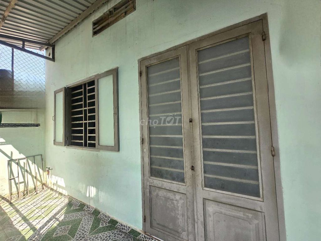 Rent 32 meters - with guard - close to office