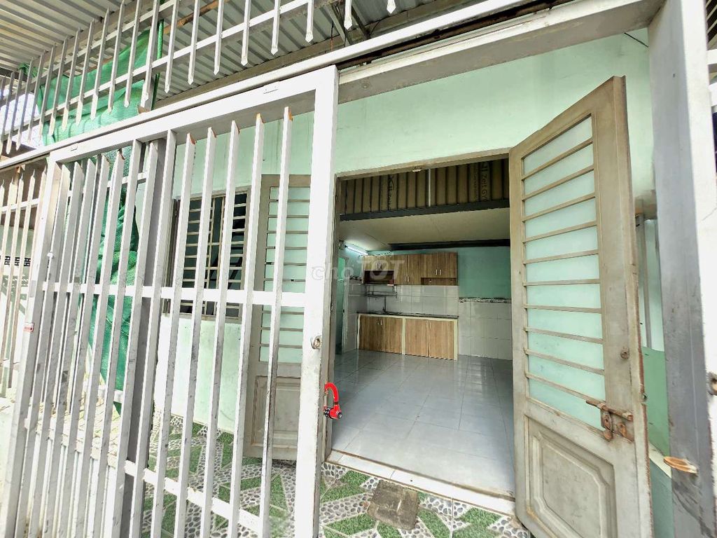Rent 32 meters - with guard - close to office