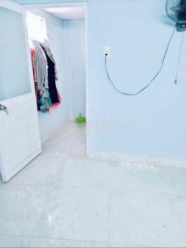Let's rent out the original house. Two bedrooms. Two Quang Trung-7-310 Gò Vấp toilets.