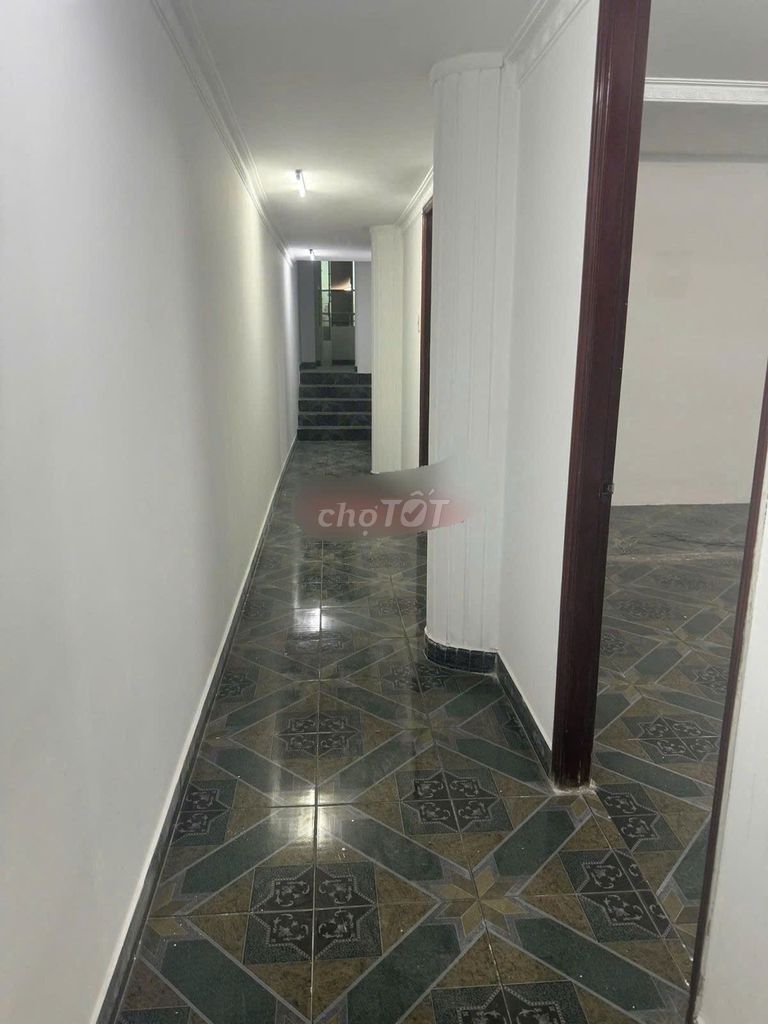 Rent one Kinh Dương Vương, 13rd District 6, 40 million.