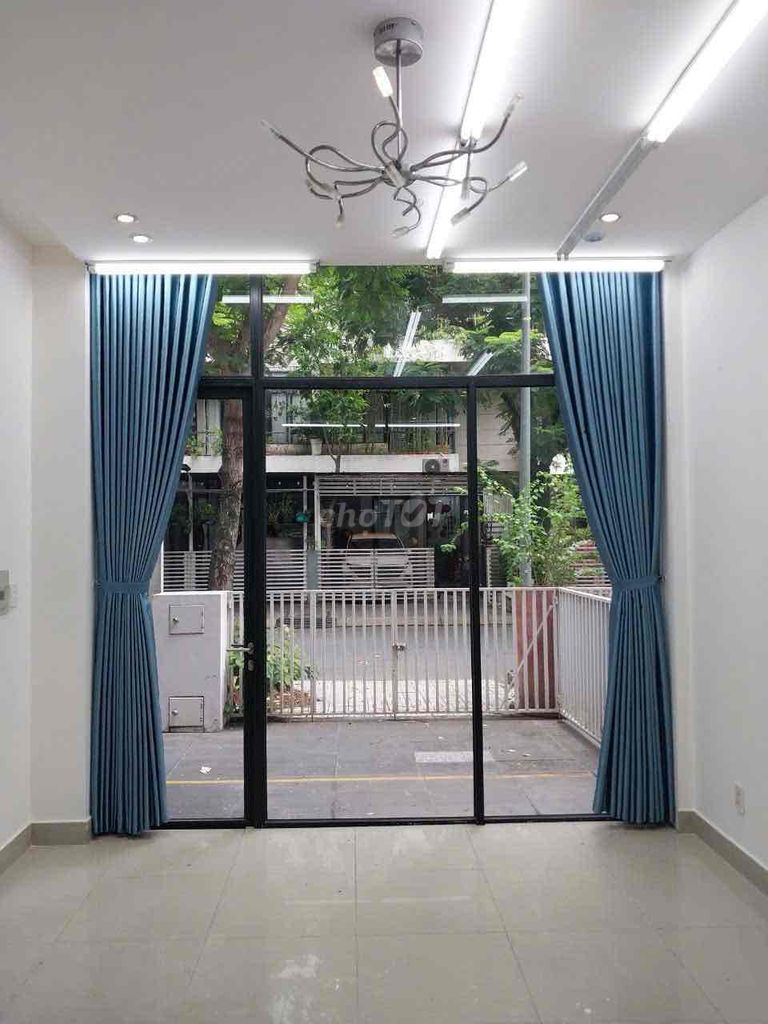 Rent an office house, 18 million service apartment.