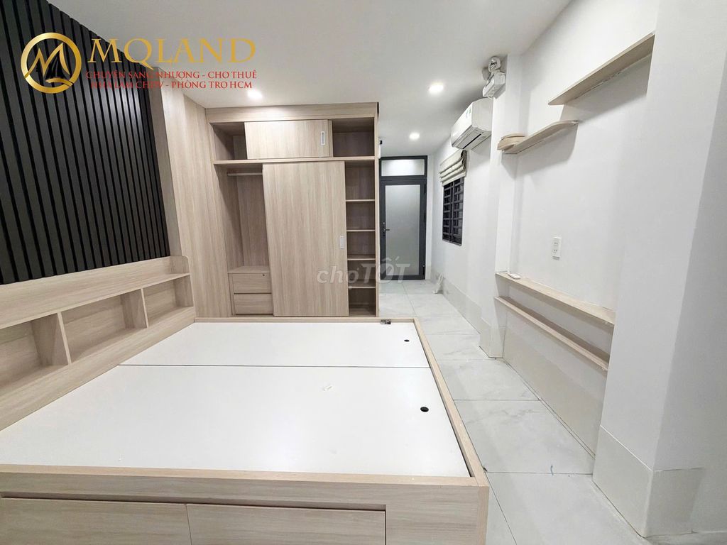 Go to six flats. We've got 25 Bình Thạnh.