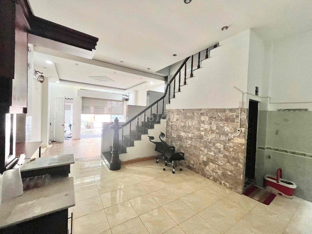 4 bedrooms, 5 x 12 meters, 191/ Hoàng Hoa Thám, 1894 13, Tân Bình, near T3 Station