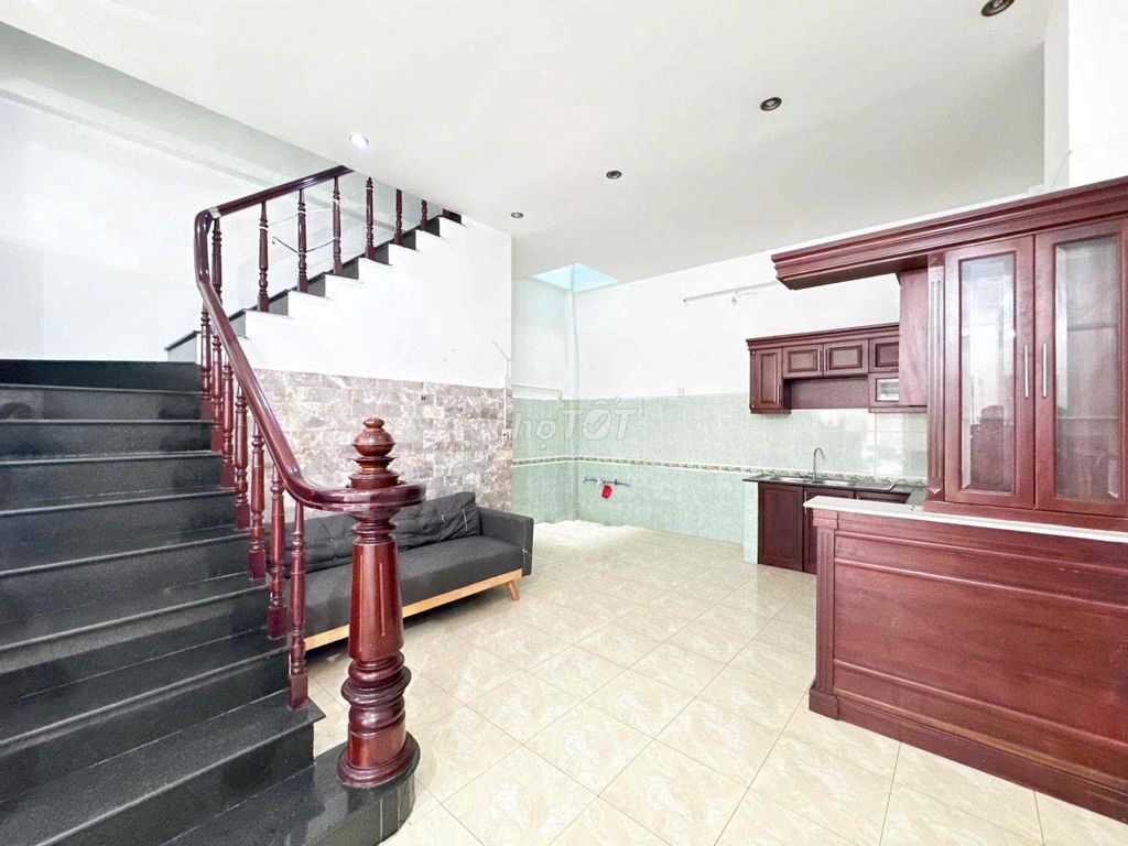 4 bedrooms, 5 x 12 meters, 191/ Hoàng Hoa Thám, 1894 13, Tân Bình, near T3 Station