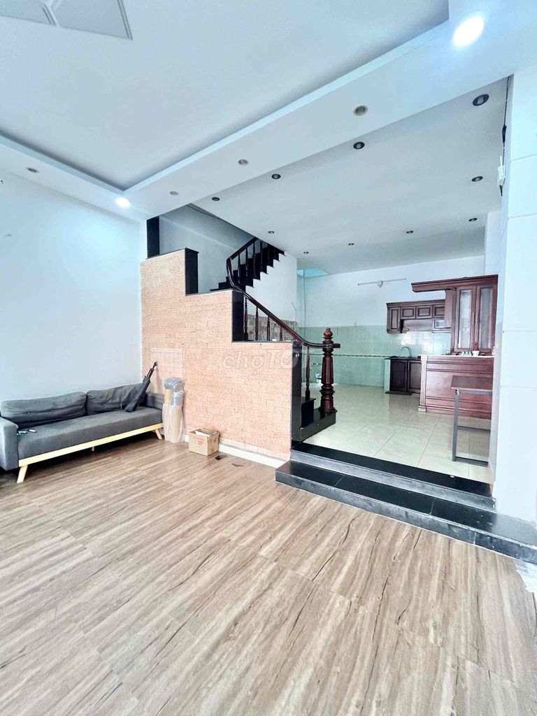 4 bedrooms, 5 x 12 meters, 191/ Hoàng Hoa Thám, 1894 13, Tân Bình, near T3 Station