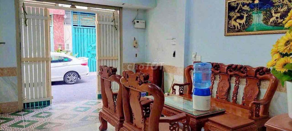 Rent Trung Mỹ Tây District 12 full interior to O 5 bedroom 5 toilets 10 million alleys