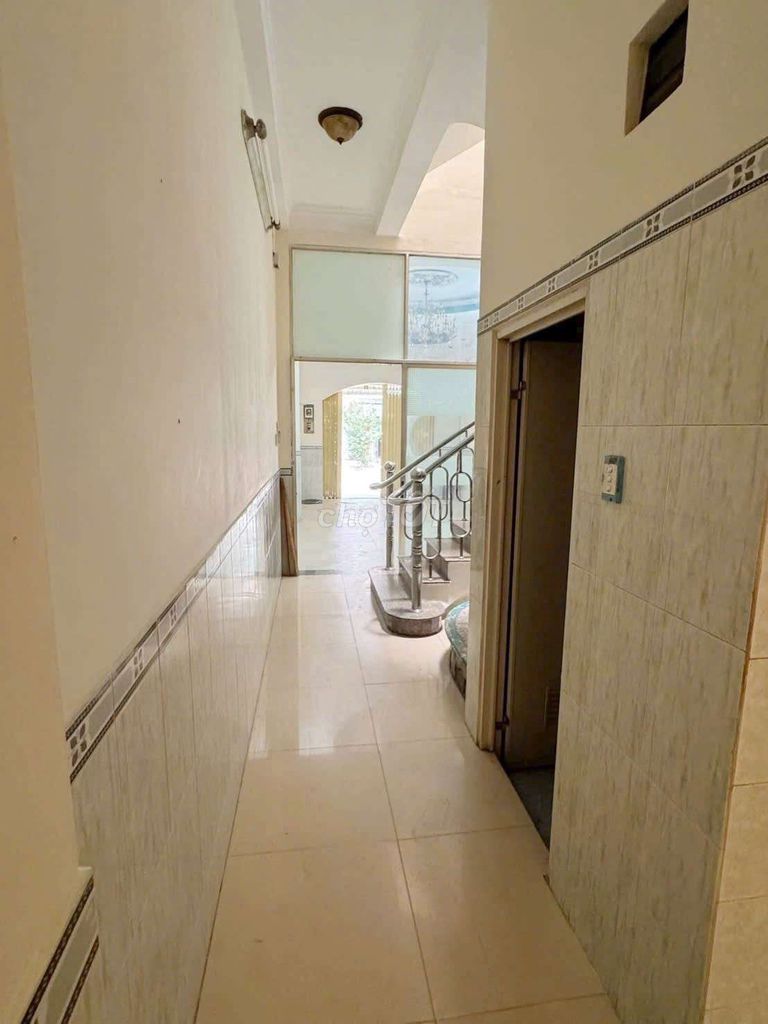 Home 16 million 4 x 20. 4 Levels Near the Mat Mall Bình Tân