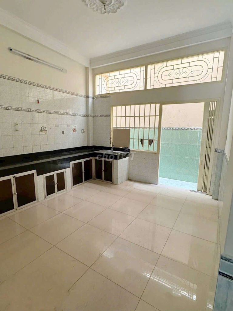 Home 16 million 4 x 20. 4 Levels Near the Mat Mall Bình Tân