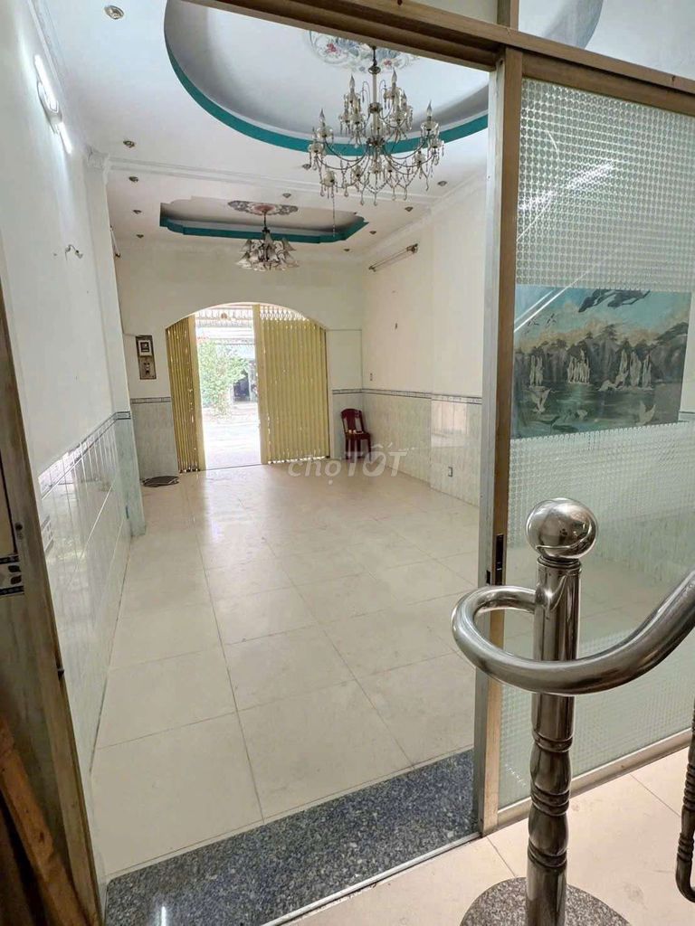 Home 16 million 4 x 20. 4 Levels Near the Mat Mall Bình Tân
