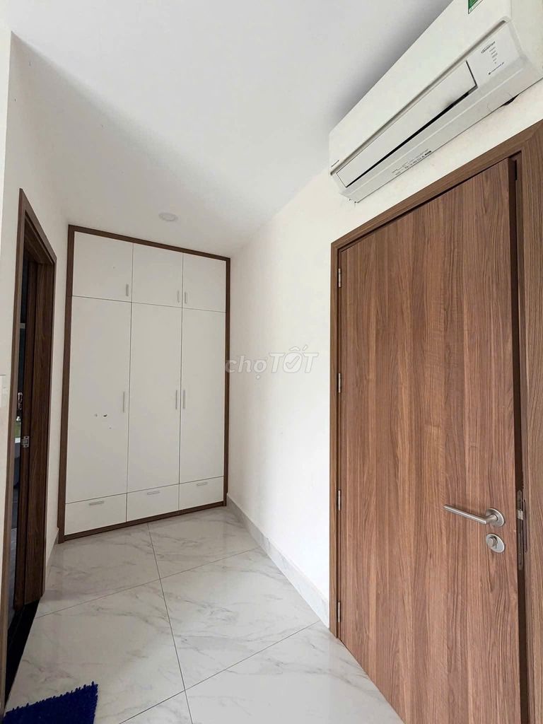 Rendez Merita house near Juan Khuong, Liên Phường, 4th floor.