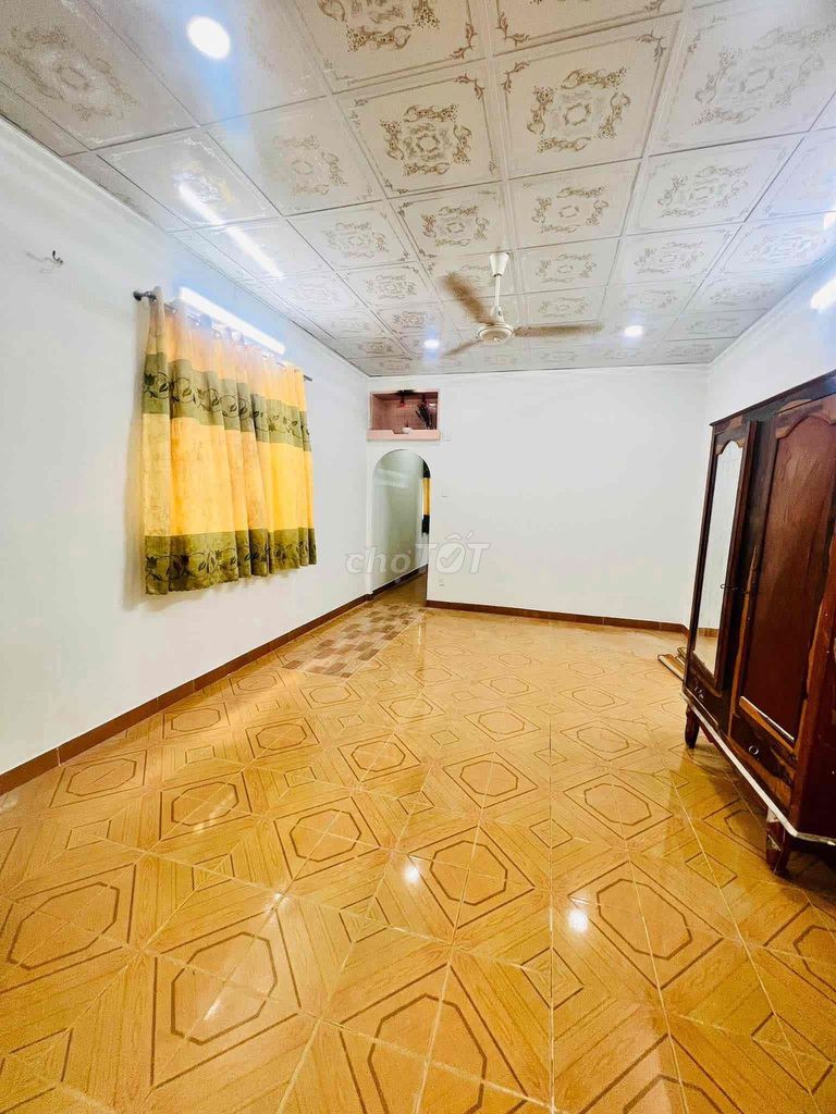 A 100-metre, two stories, four bedrooms for only 10 million: months