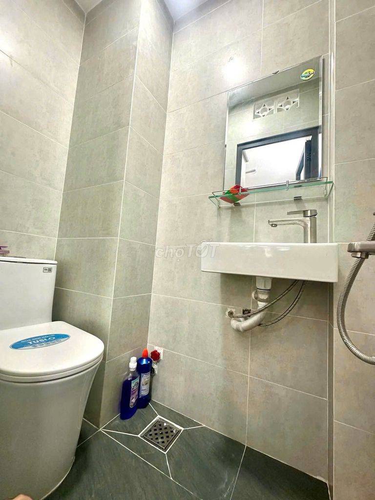 Rent the entire unit  cmt8 - donated to District 10 016 bedrooms, 7 toilets