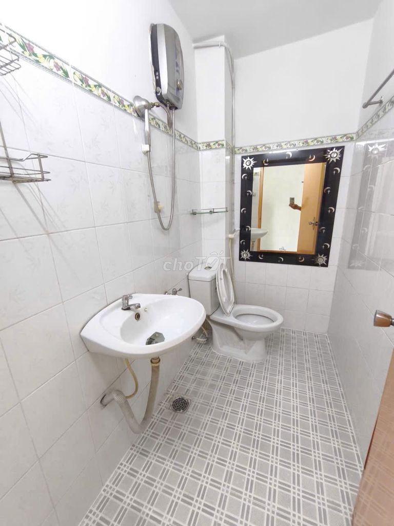 The Bùi Quang Là 60 m 1 .1 .1 .2 floor 5 bedroom.