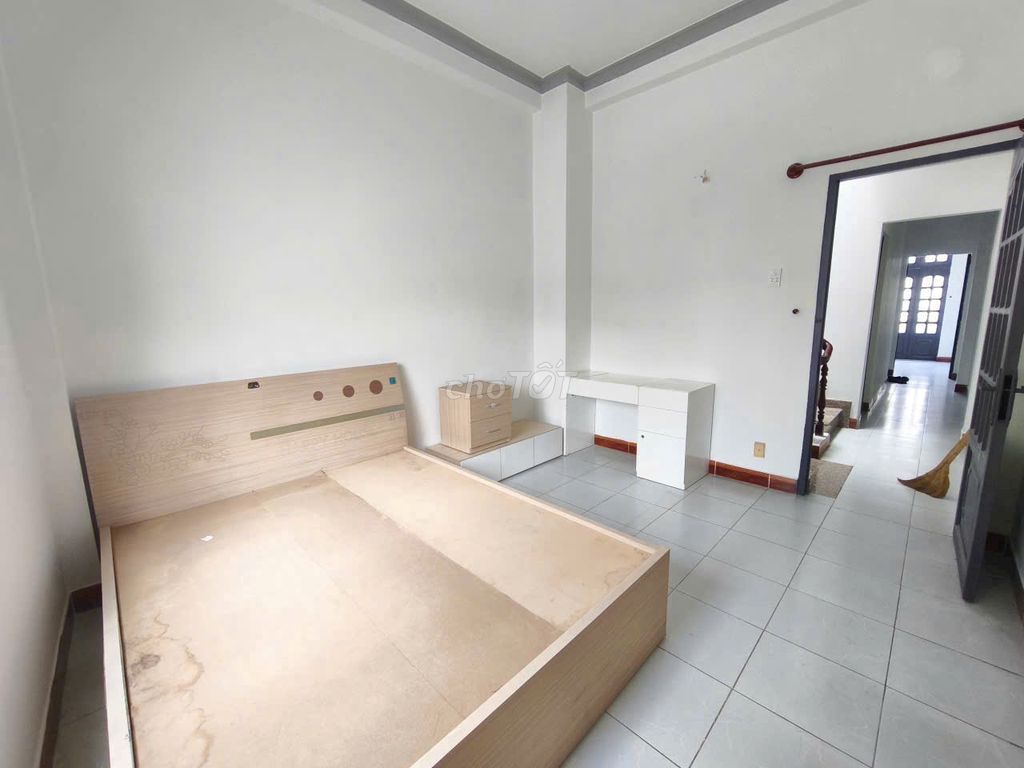 The Bùi Quang Là 60 m 1 .1 .1 .2 floor 5 bedroom.