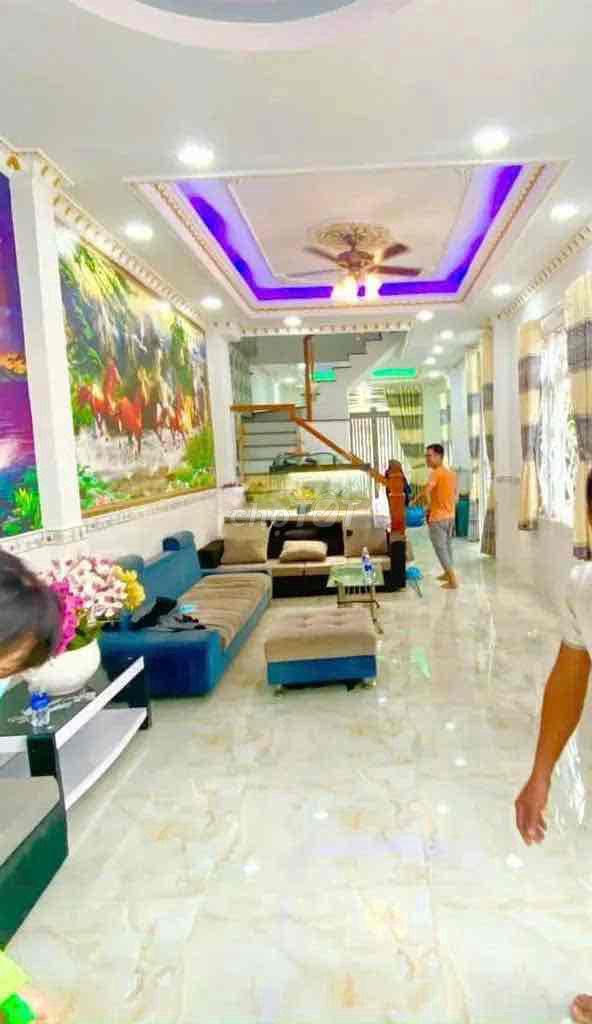 Eight million--one floor-- two bedrooms-- 6 M alley -- the tight-lined strategy-Mã Lò, bt.