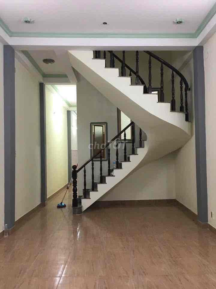Rent the entire alleyway to Lê Trọng Tấn. 4 x20 M, 2 stories, 4 bedrooms