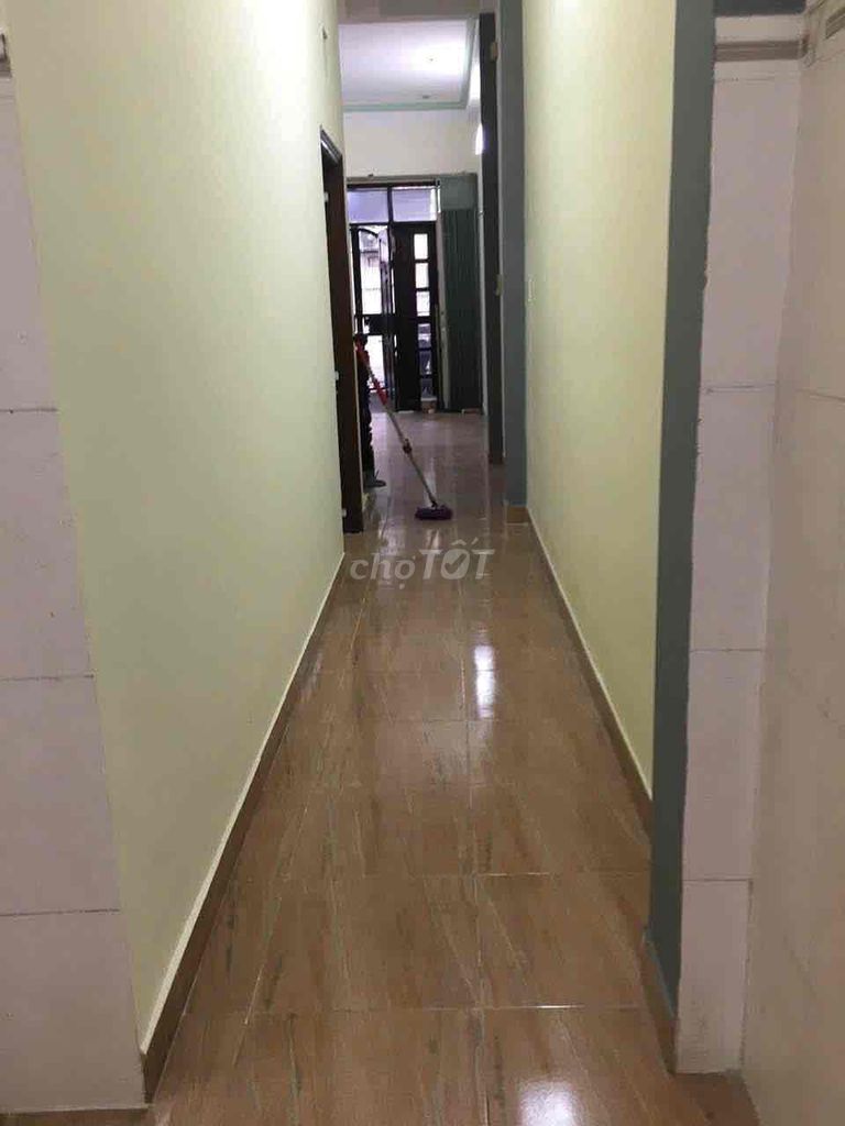 Rent the entire alleyway to Lê Trọng Tấn. 4 x20 M, 2 stories, 4 bedrooms