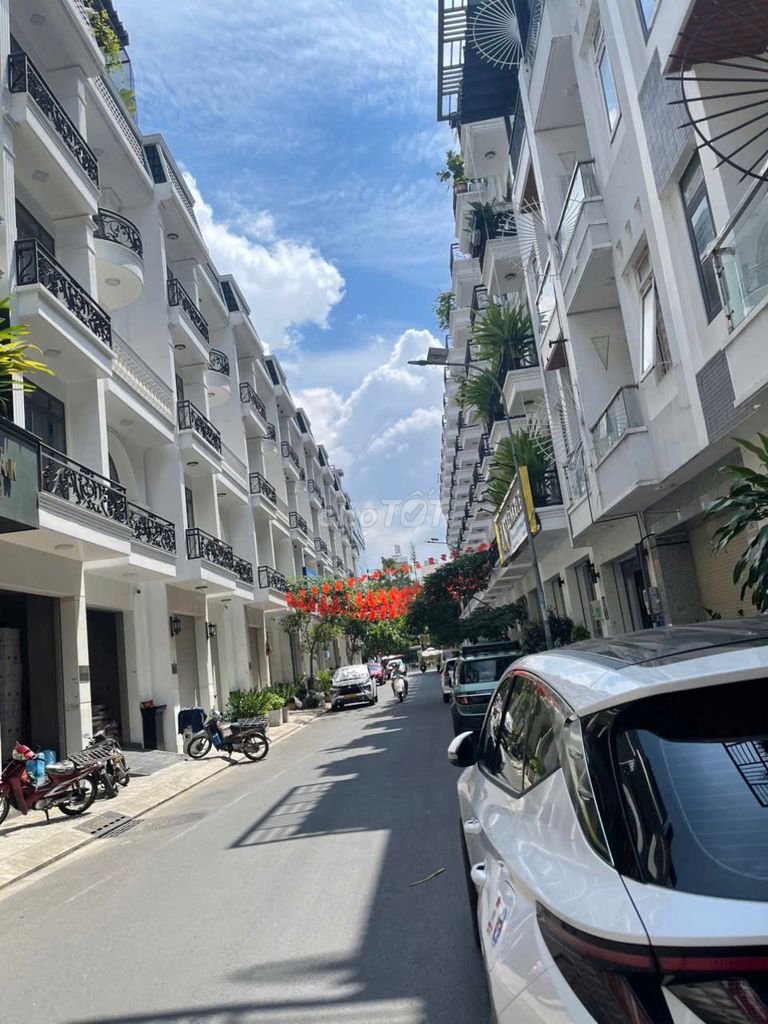 Renting hxt 132-13 A Thoại Ngọc Hầu, P. Tân Thành, Q. Tân Phú