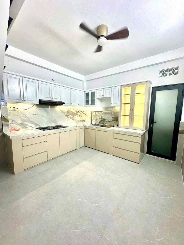6 bedroom 7 toilets - Tô Hiến Thành through  cmt8 - for 70,000 service apartment - recently exploited