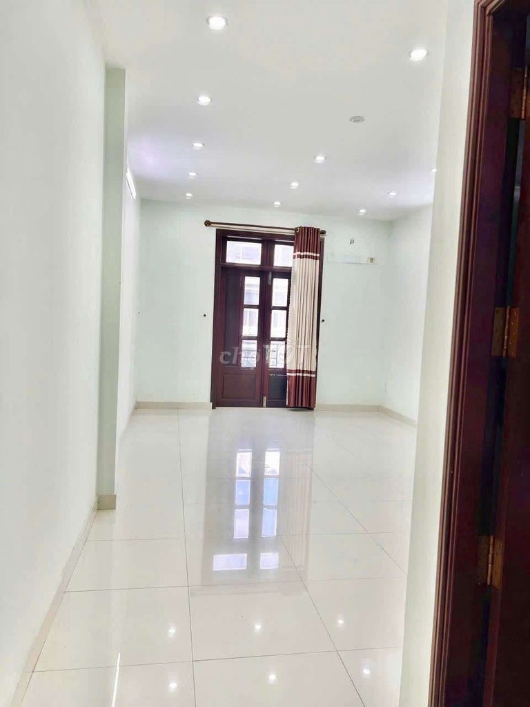 Rent a brand new house near A.A. Bình Tân with a 12-metre air conditioning.