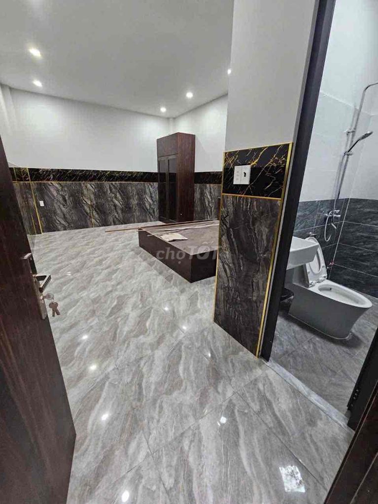Rent 12 rooms on two floors, Lê Văn Khương.