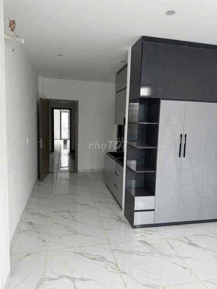 Rent 12 rooms on two floors, Lê Văn Khương.