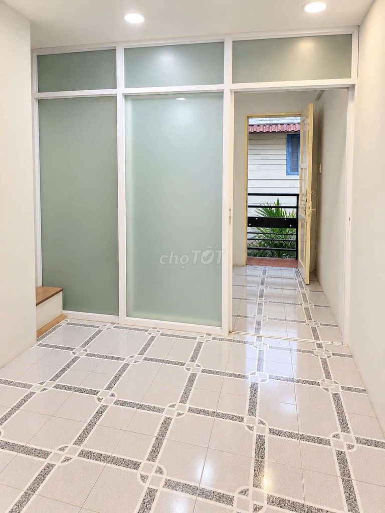 10 million - 2 bedroom 2 toilet-deposit Lê Văn Duyệt
