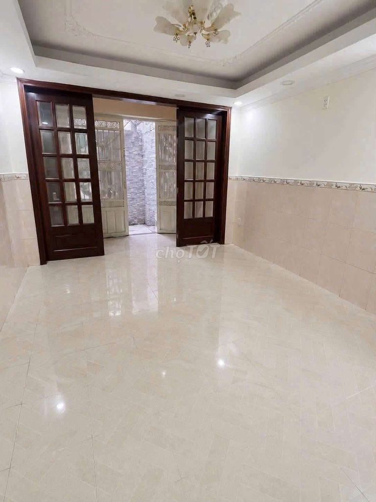 13 million-4 bedroom- Lê Văn Sỹ District 3.