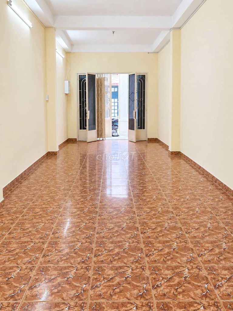 15 million-four bedrooms-Oto Đặng Văn Ngữ.