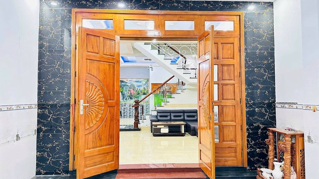Rent a three-story apartment, nice Trần Thị Năm P. Tân Chánh Hiệp District 12