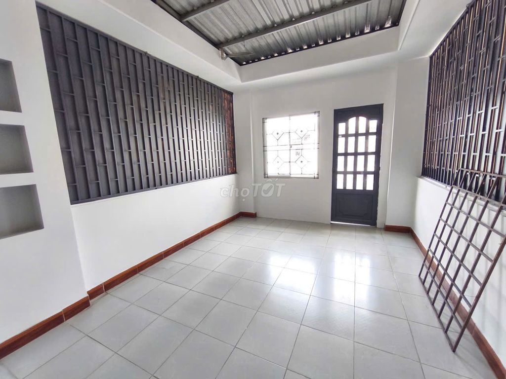 Need to rent a house. A Bùi Quang Là.12 QGò Vấp.
