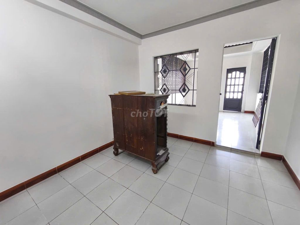 Need to rent a house. A Bùi Quang Là.12 QGò Vấp.
