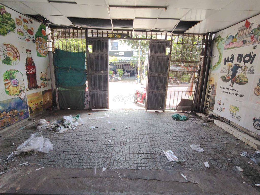 Linh Trung front house - Thủ Đức 150 M2, broad sidewalk