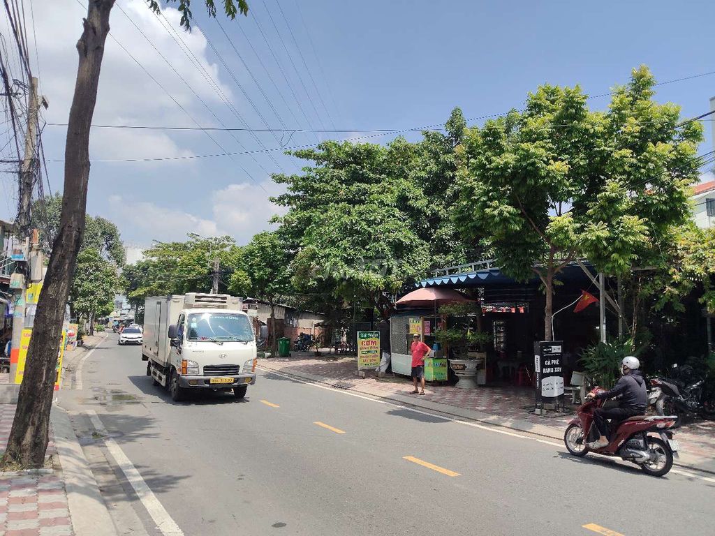 Linh Trung front house - Thủ Đức 150 M2, broad sidewalk
