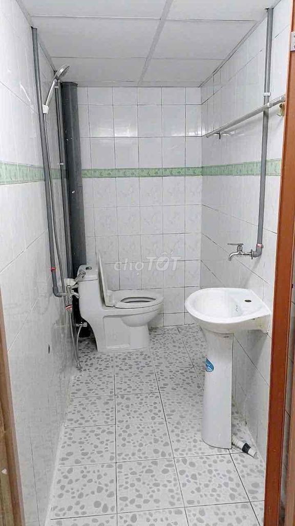 Rent a house at the market of Lu Chun Dao 1 million floating in 2 bedrooms 7 million