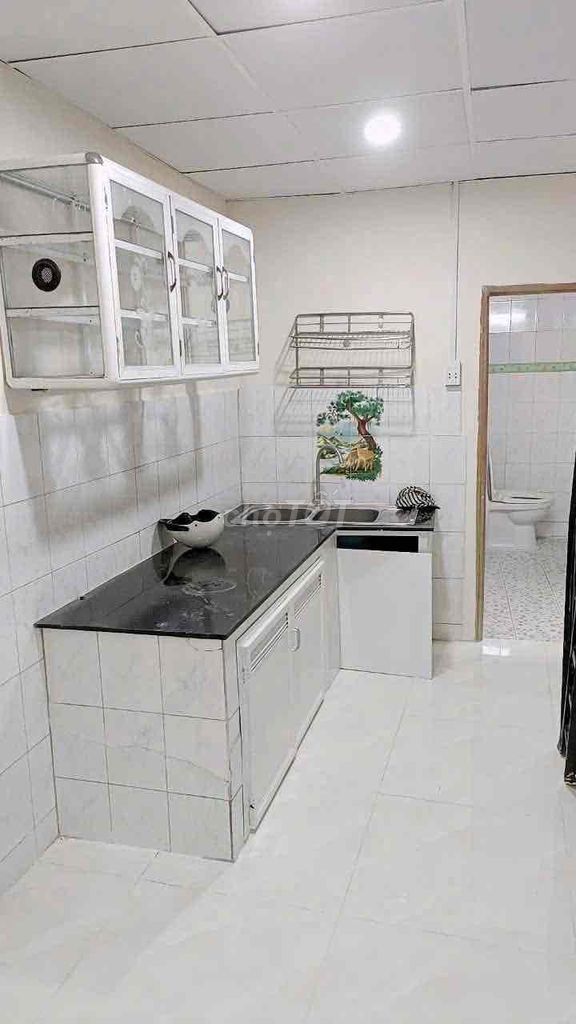 Rent a house at the market of Lu Chun Dao 1 million floating in 2 bedrooms 7 million