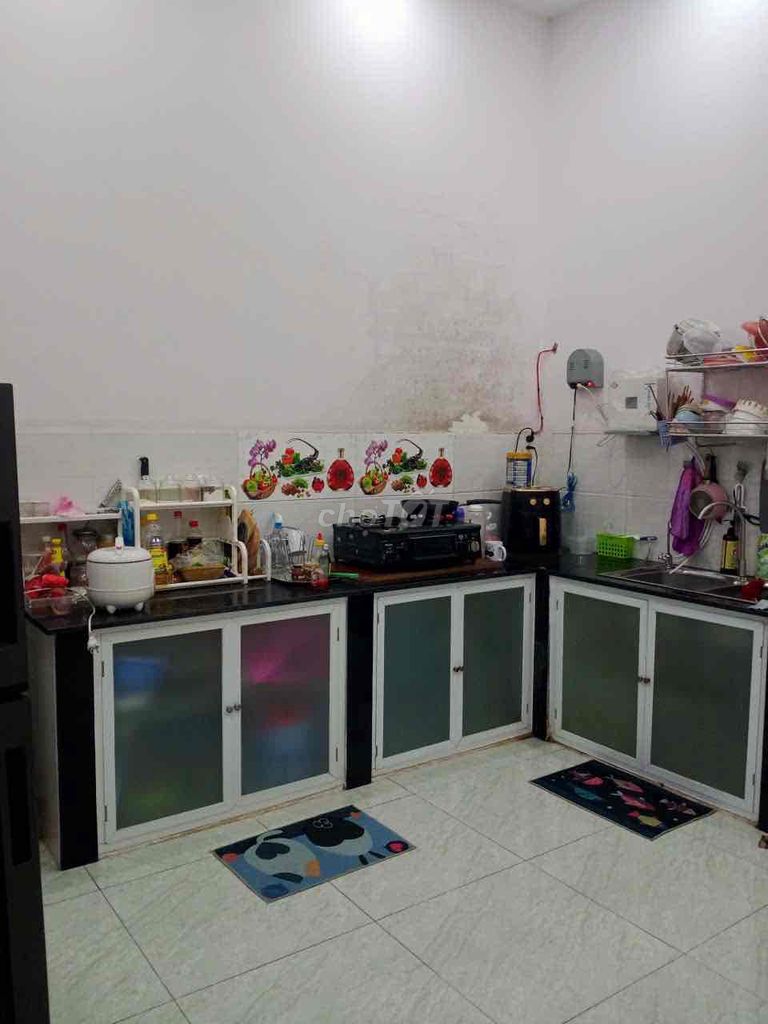 Rent the entire tx25 houses 1 st floor 1st floor - traffic alley.