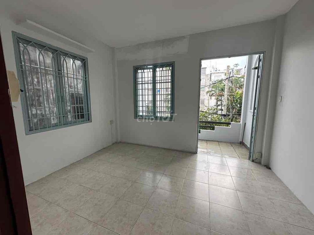 Rent a 33rd Street out on Qq1107 16 Gò Vấp.