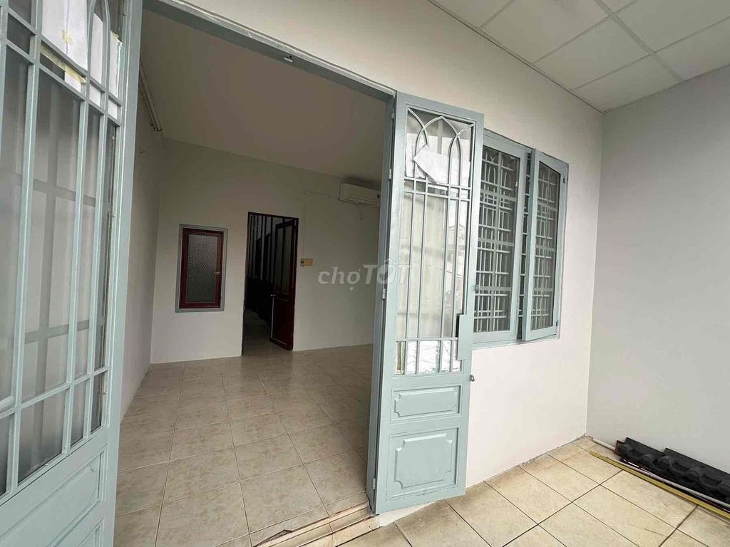 Rent a 33rd Street out on Qq1107 16 Gò Vấp.
