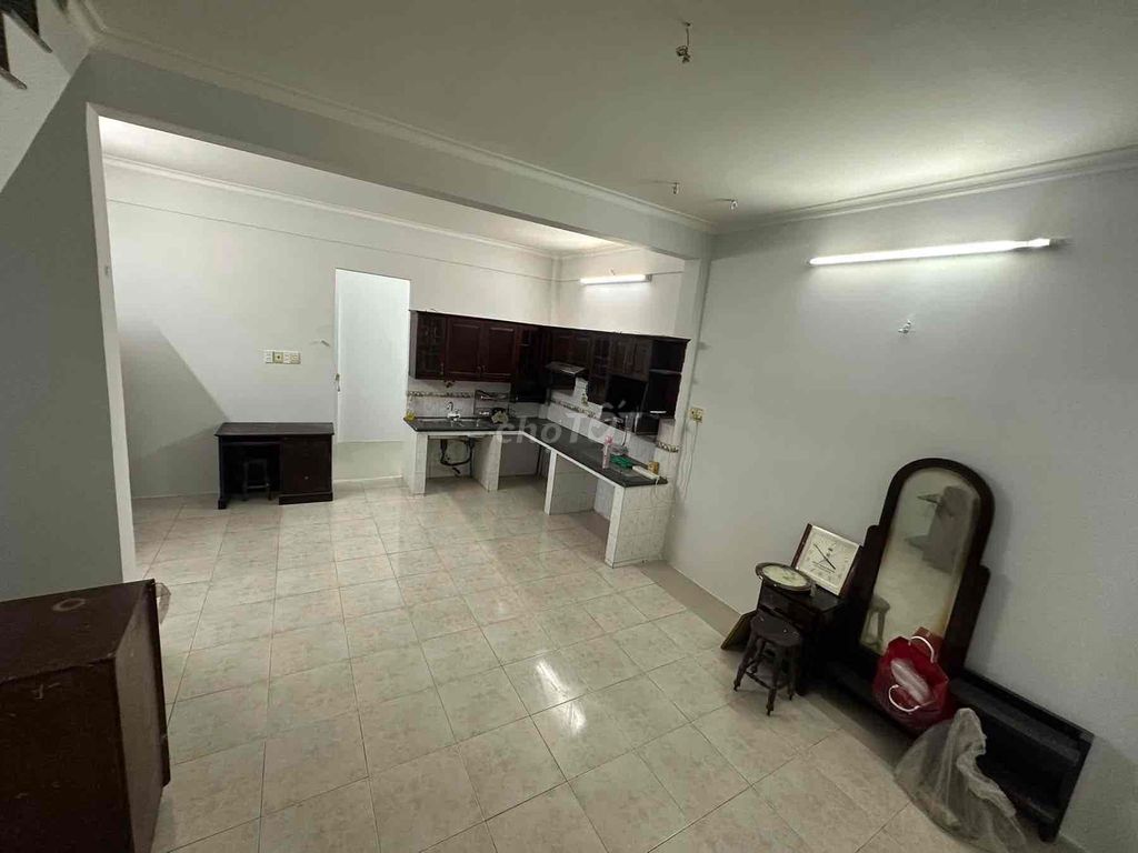 Rent a 33rd Street out on Qq1107 16 Gò Vấp.